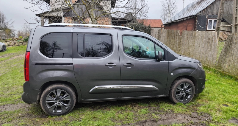 Toyota Proace City Verso cena 79000 przebieg: 130000, rok produkcji 2020 z Pieńsk małe 121